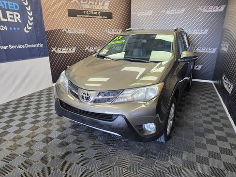 Used 2013 Toyota RAV4 Limited FWD image 2