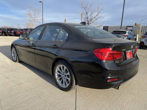 Used 2018 BMW 320i xDrive Sedan image 3