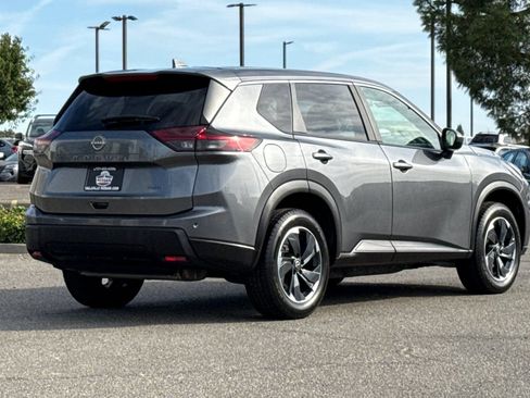 Certified 2025 Nissan Rogue SV AWD/4WD image 5