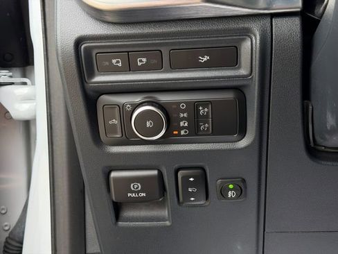 Used 2022 Ford F150 Lariat w/ Equipment Group 502A High AWD/4WD image 46