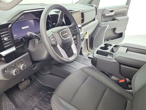 Used 2026 GMC Sierra 1500 SLE w/ Preferred Package AWD/4WD image 17