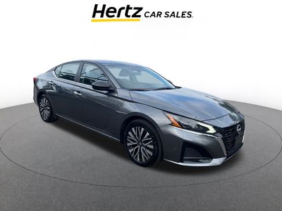 Used 2024 Nissan Altima 2.5 SV