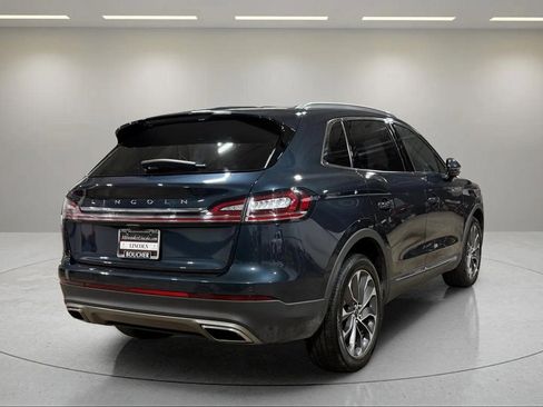 Certified 2023 Lincoln Nautilus Reserve image 3