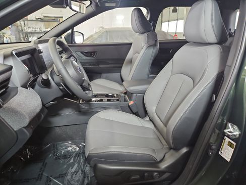 New 2026 Subaru Outback Limited AWD/4WD image 8