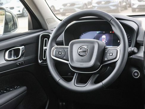 New 2026 Volvo XC40 B5 Core w/ Climate Package AWD/4WD image 25