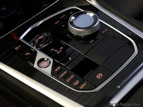 Certified 2025 BMW X6 M60i image 25