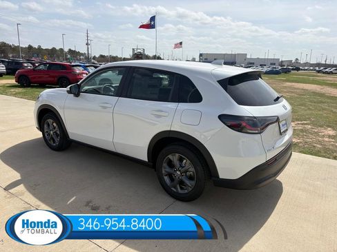 New 2026 Honda HR-V LX image 4