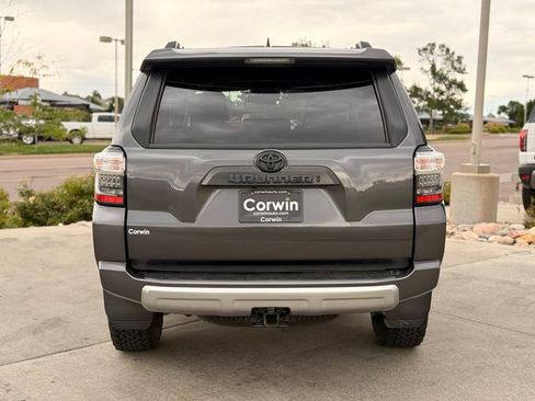 Used 2022 Toyota 4Runner TRD Off-Road Premium w/ Moonroof Package AWD/4WD image 7