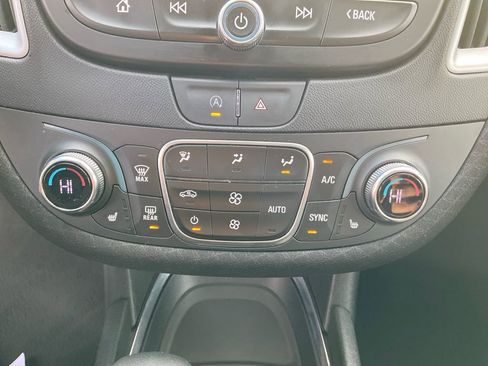 Used 2024 Chevrolet Malibu LT image 20