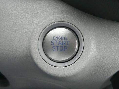 New 2026 Hyundai Venue SEL FWD image 11