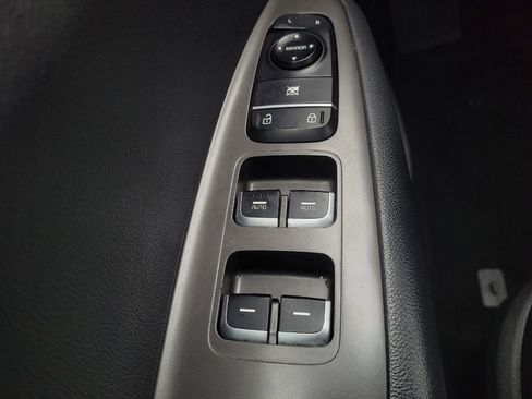 Used 2020 Kia Optima S image 27