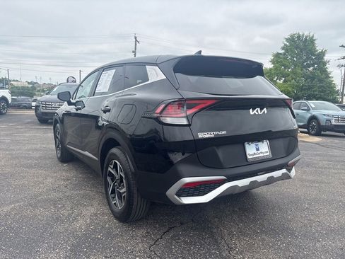 Used 2025 Kia Sportage LX AWD/4WD image 9