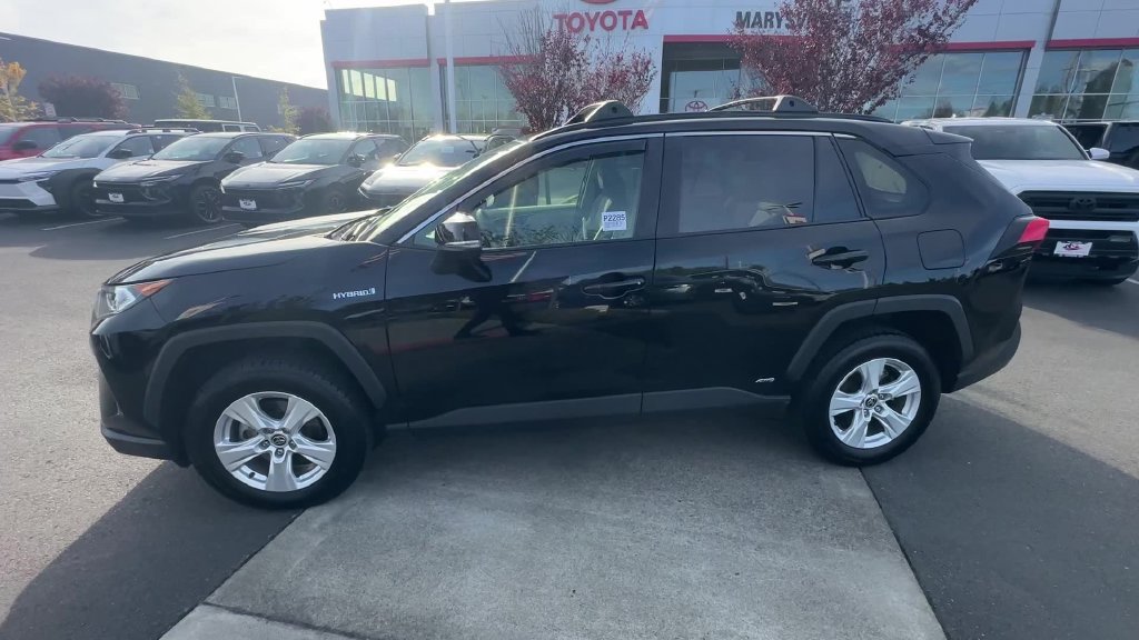 Used 2021 Toyota RAV4 XLE w/ Convenience Package AWD/4WD image 30