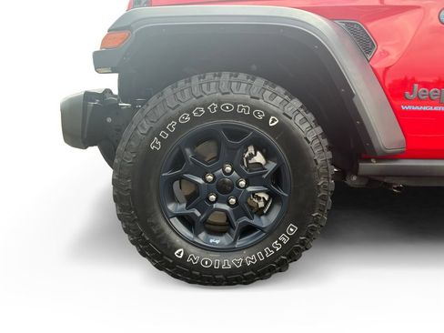 Used 2023 Jeep Wrangler Unlimited w/ Cold Weather Group AWD/4WD image 30