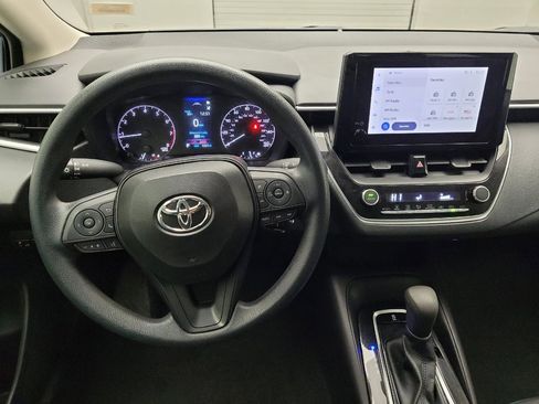 Used 2025 Toyota Corolla LE image 22