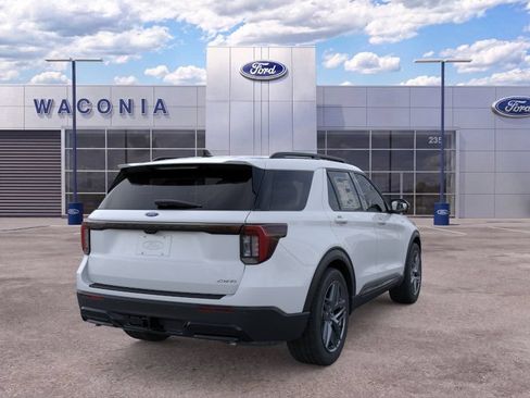 New 2026 Ford Explorer ST-Line w/ ST-Line Street Pack AWD/4WD image 9
