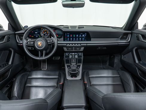 Certified 2022 Porsche 911 Targa 4 image 19