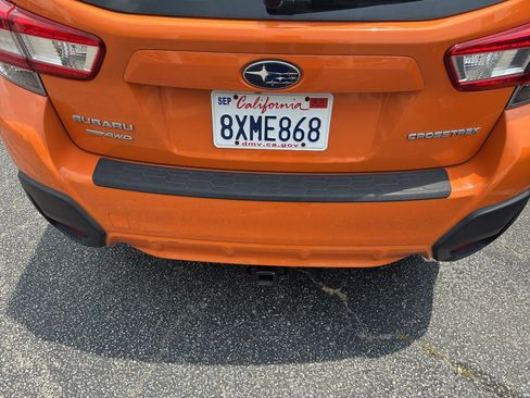 Used 2018 Subaru Crosstrek 2.0i Premium AWD/4WD image 9