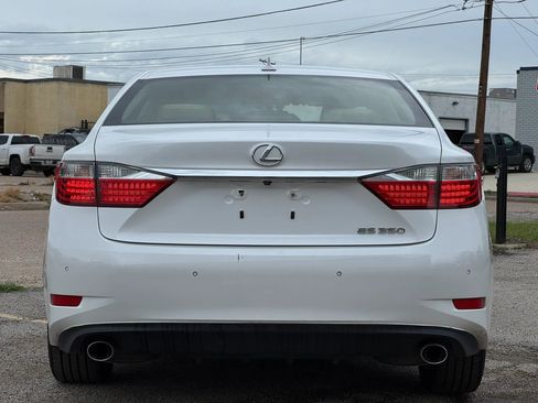 Used 2014 Lexus ES 350 w/ Premium Package FWD image 6