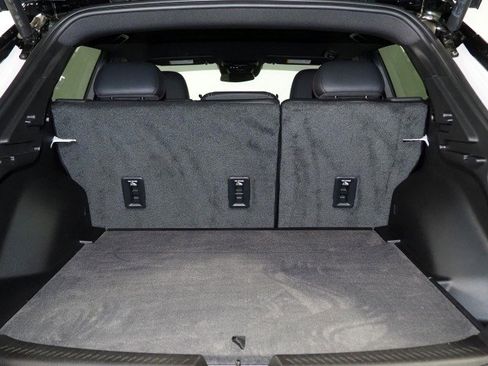 Used 2024 Chevrolet Equinox EV RS image 48