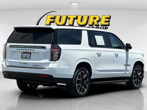 Used 2021 Chevrolet Suburban RST w/ Luxury Package AWD/4WD image 3
