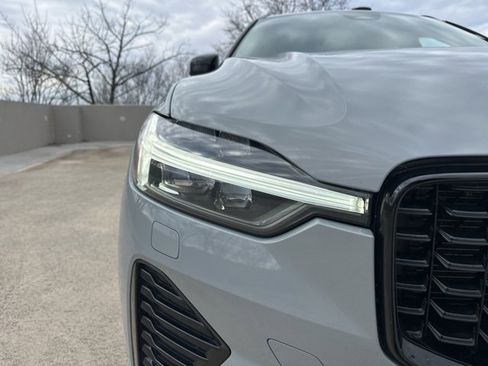 Certified 2025 Volvo XC60 B5 Plus image 12