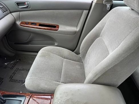 Used 2002 Toyota Camry XLE FWD image 20