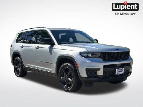 Used 2024 Jeep Grand Cherokee L Altitude AWD/4WD image 1