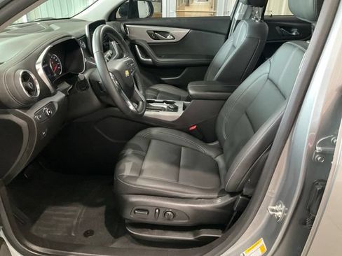 Used 2023 Chevrolet Blazer LT w/ Sound & Technology Package FWD image 4