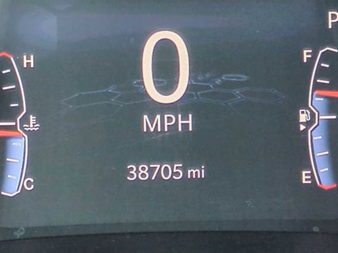 Used 2024 Jeep Compass Latitude image 12