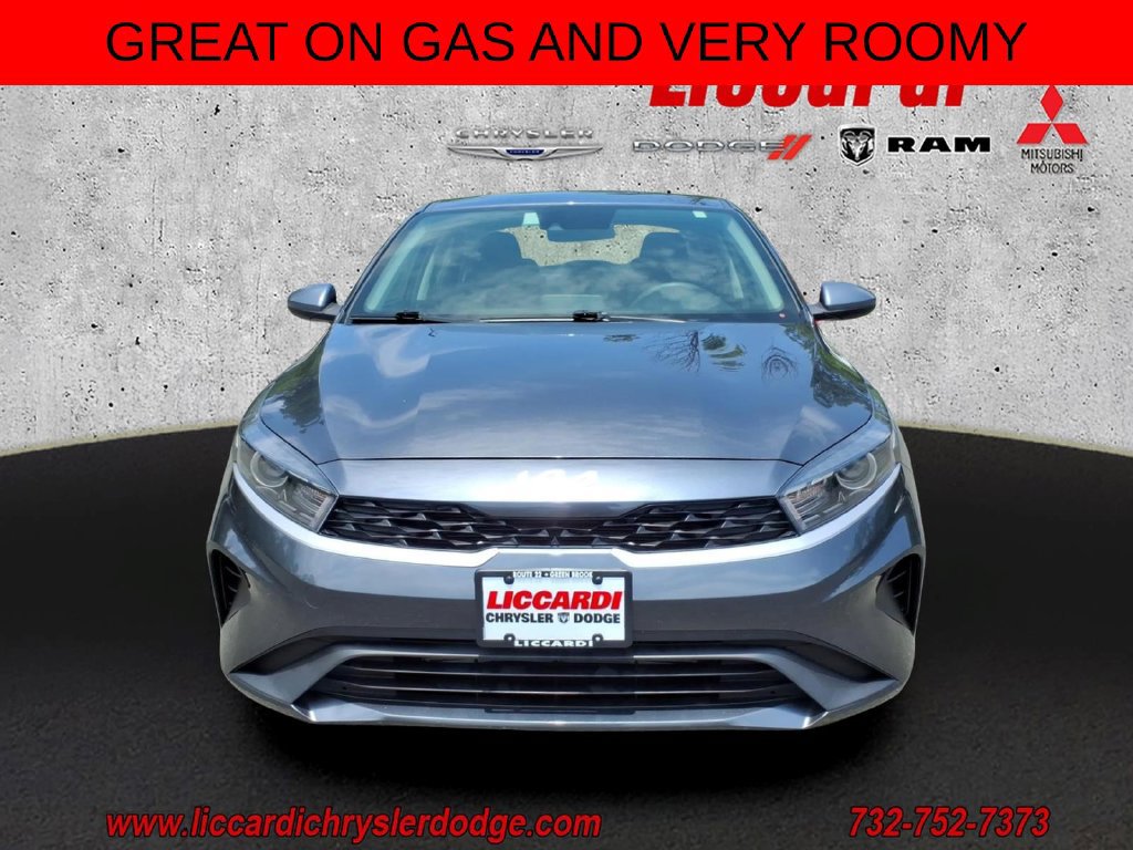 Used 2023 Kia Forte LXS FWD image 2