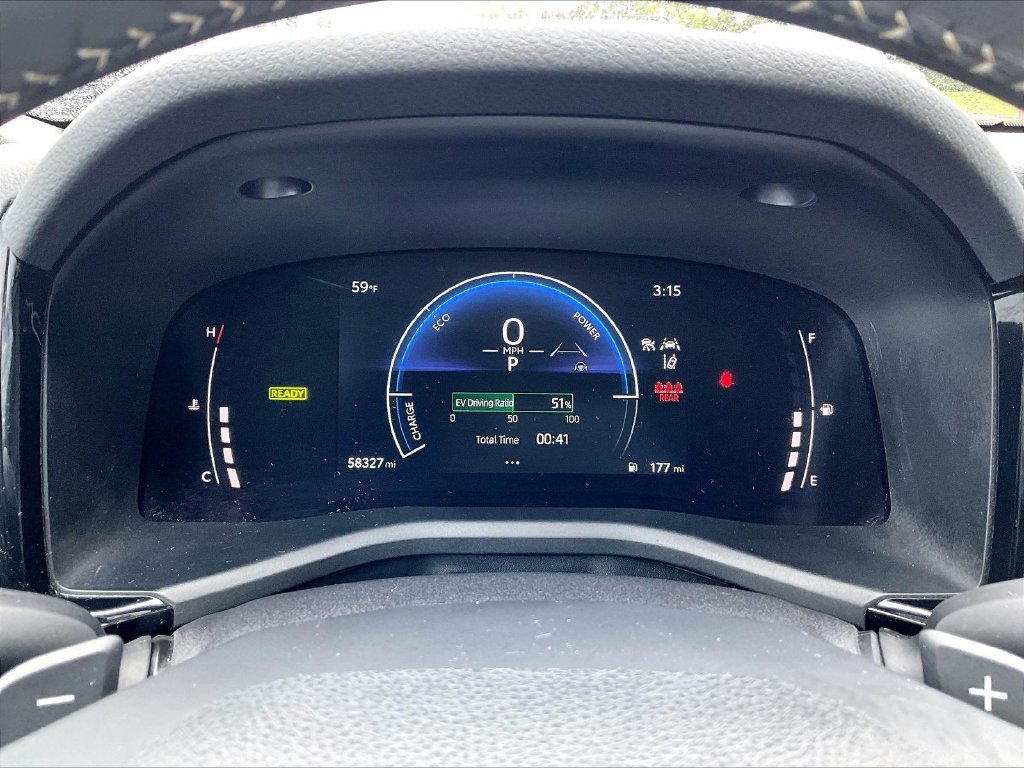 Used 2025 Toyota Camry SE FWD image 25