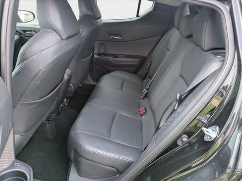 Used 2022 Toyota C-HR Limited image 18