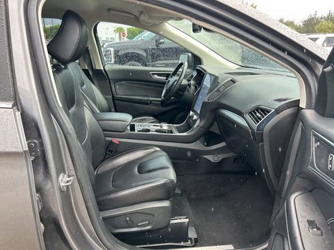 Used 2022 Ford Edge Titanium image 33