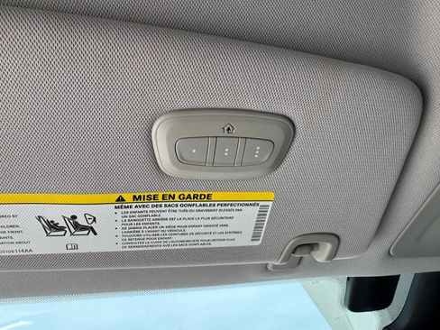 Used 2017 Chrysler Pacifica Touring-L Plus w/ Advanced Safetytec Group image 16