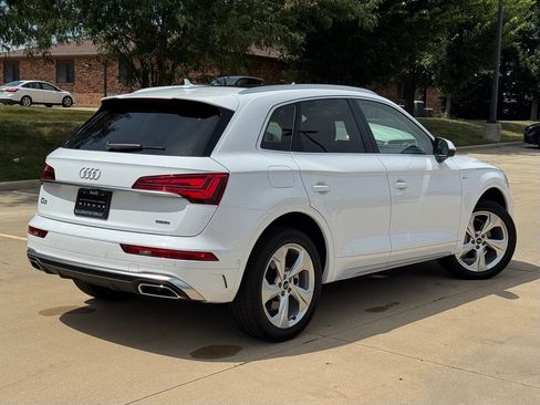 Used 2025 Audi Q5 Prestige w/ Prestige Package AWD/4WD image 2