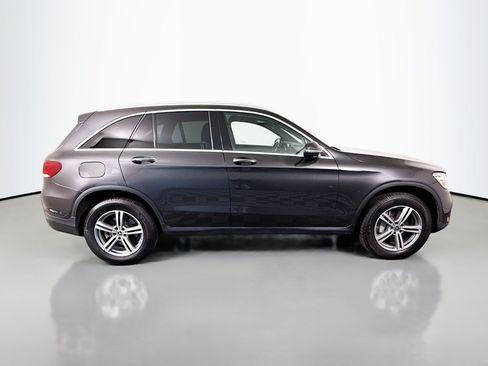 Used 2022 Mercedes-Benz GLC 300 4MATIC w/ Premium Package Lite image 11