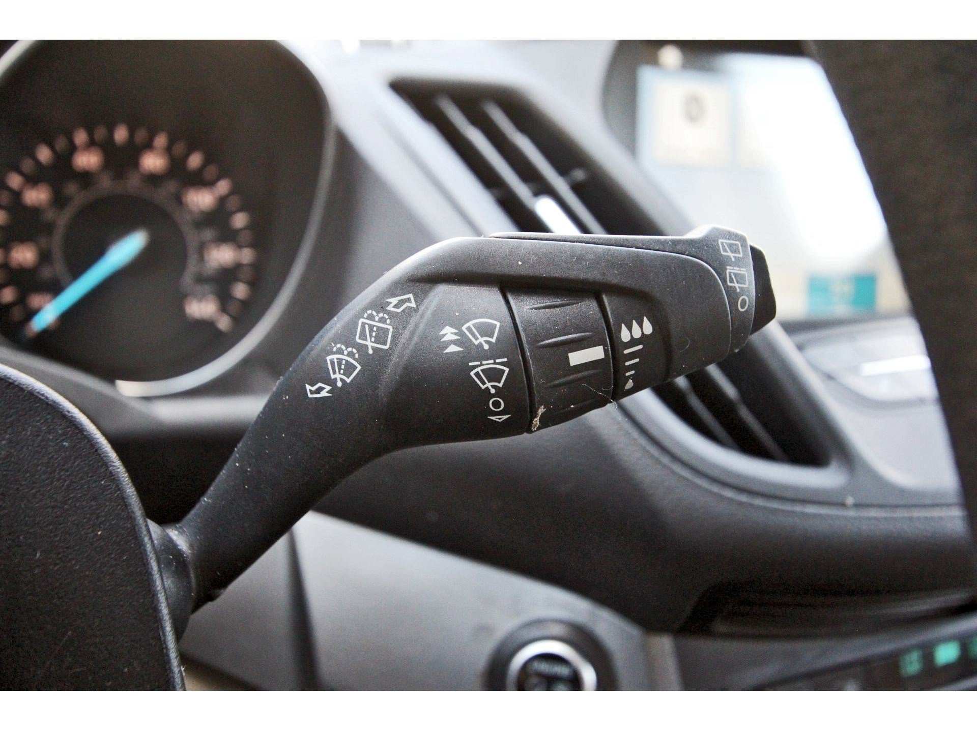 Used 2019 Ford Escape SE FWD image 20