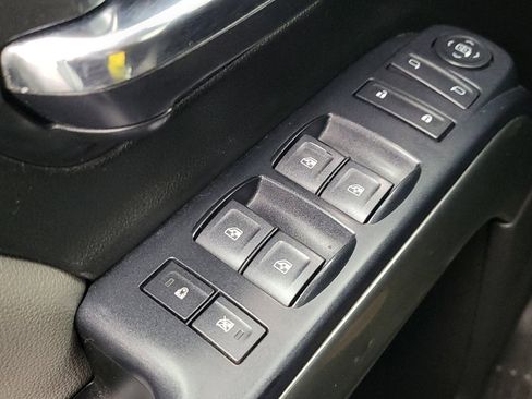 Used 2018 Chevrolet Silverado 1500 LT w/ All Star Edition image 27