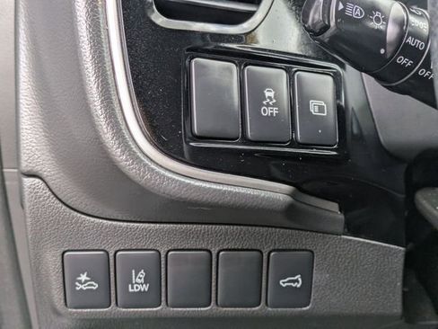 Used 2020 Mitsubishi Outlander SEL AWD/4WD image 19
