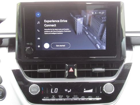Certified 2025 Toyota Corolla SE FWD image 25