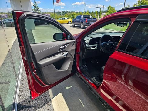 Used 2024 Cadillac XT4 Sport AWD/4WD image 18