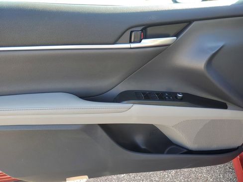 Used 2023 Toyota Camry XLE image 8