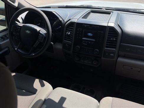 Used 2020 Ford F250 XL w/ Power Equipment Group AWD/4WD image 9