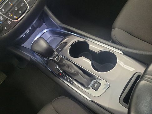 Used 2023 Chevrolet Malibu LT FWD image 26
