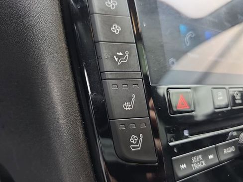 Used 2024 INFINITI QX55 Sensory image 35