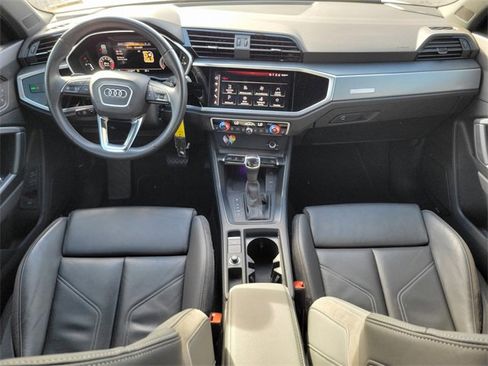 Used 2022 Audi Q3 2.0T Premium Plus image 11