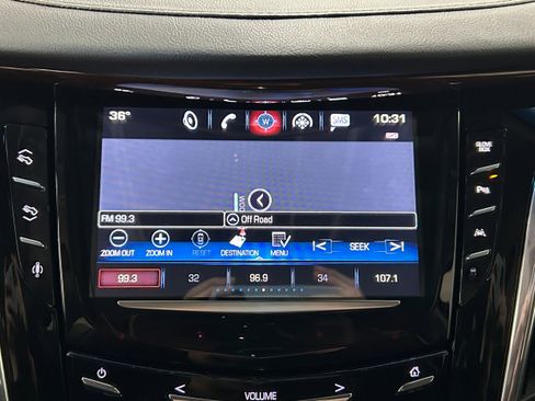 Used 2016 Cadillac Escalade Luxury image 5