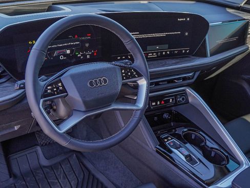 New 2025 Audi Q5 Prestige image 7