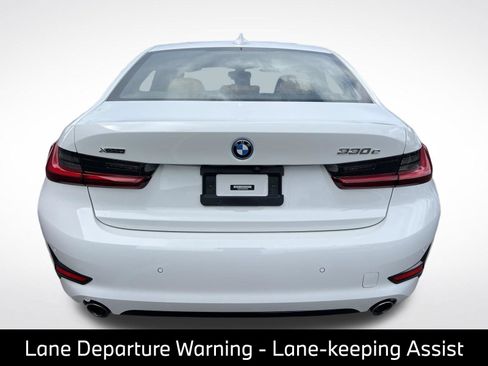 Used 2022 BMW 330e xDrive w/ Driving Assistance Package AWD/4WD image 7
